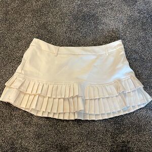 Cutest Pleated Skirt!